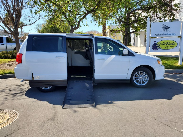 2019 Dodge Grand Caravan SXT $37,250 | Mobility Vans and Equipment | San Diego, CA 2019 Dodge Grand Caravan Sxt Tire Size