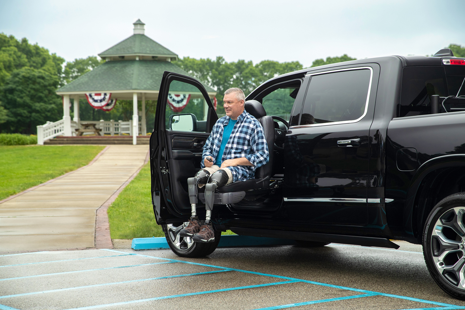 Turny_2019_Truck_005_Low