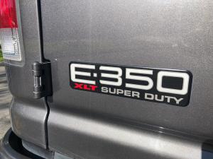 E 350 badge 2005 ford E 350 grey