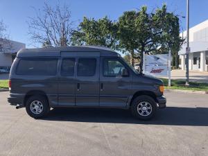 side main closed 2005 ford E 350 grey